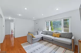 77 Deborah Ct, Plainfield City, NJ 07062 - Photo 8