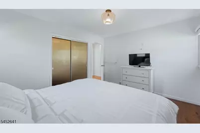 77 Deborah Ct, Plainfield City, NJ 07062 - Photo 18