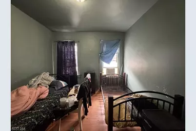 85 Veterans Memorial Dr, Somerville, NJ 08876 - Photo 12