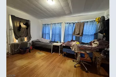 85 Veterans Memorial Dr, Somerville, NJ 08876 - Photo 10