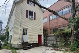 85 Veterans Memorial Dr, Somerville, NJ 08876 - Photo 16