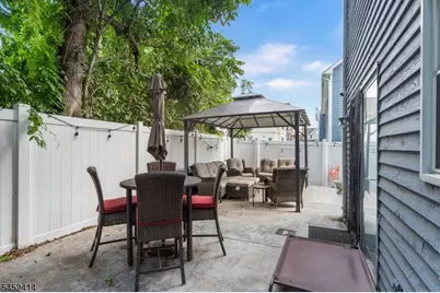 422E E Front St, Plainfield City, NJ 07060 - Photo 32