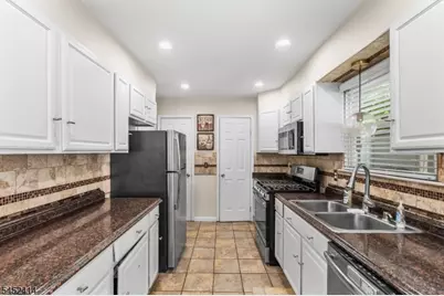 422E E Front St, Plainfield City, NJ 07060 - Photo 8