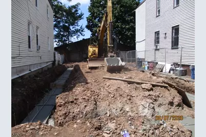 585 S 19th St, Newark, NJ 07103 - Photo 1