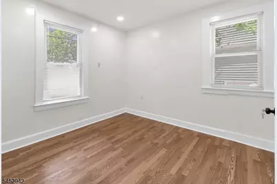 151 Mapes Ave, Newark, NJ 07112 - Photo 8