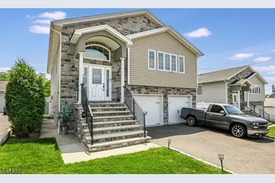 8 Chamberlain Ave, Elmwood Park, NJ 07407 - Photo 1