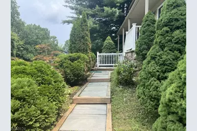 24 Tallahatchie Dr, Vernon, NJ 07461 - Photo 4