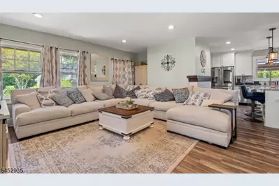 175 Long Pond Rd, West Milford, NJ 07421 - Photo 8