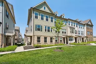 10 Cortland Ct, Livingston, NJ 07039 - Photo 1