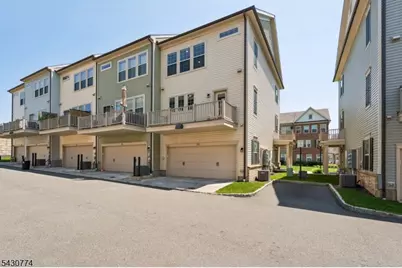 10 Cortland Ct, Livingston, NJ 07039 - Photo 18