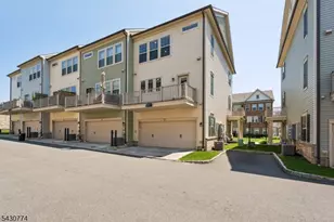 10 Cortland Ct, Livingston, NJ 07039 - Photo 18