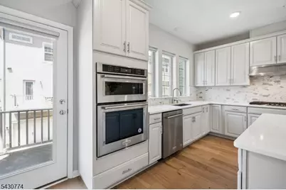 10 Cortland Ct, Livingston, NJ 07039 - Photo 10