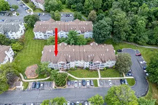 57 Lindsey Ct, Franklin Township, NJ 08823 - Photo 2