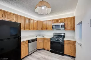 57 Lindsey Ct, Franklin Township, NJ 08823 - Photo 10