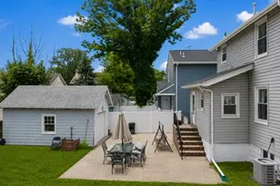 512 W 3rd Ave, Roselle, NJ 07203 - Photo 8