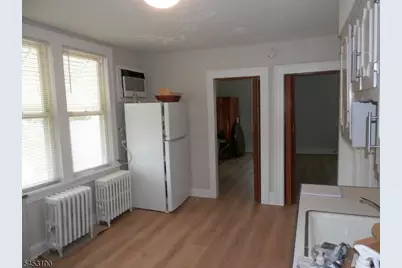 109 E Munsell Ave #1, Linden, NJ 07036 - Photo 2