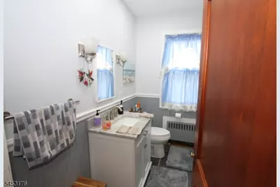 4 Midland Ave, Hawthorne, NJ 07506 - Photo 14