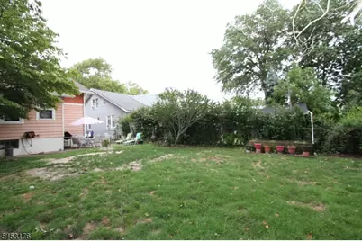 4 Midland Ave, Hawthorne, NJ 07506 - Photo 22