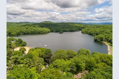 23 Cabot Ln, Kinnelon, NJ 07405 - Photo 36