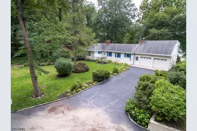 23 Cabot Ln, Kinnelon, NJ 07405 - Photo 4