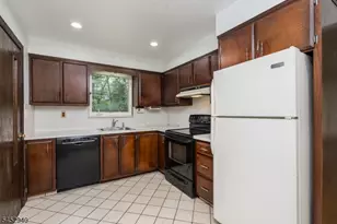 23 Cabot Ln, Kinnelon, NJ 07405 - Photo 12