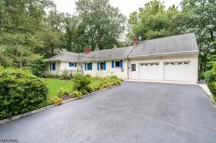 23 Cabot Ln, Kinnelon, NJ 07405 - Photo 4