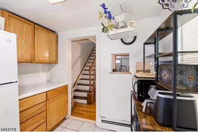 87-89 W Somerset St, Raritan, NJ 08869 - Photo 8