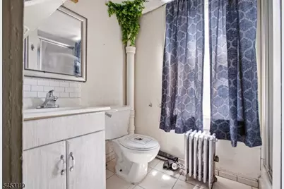 87-89 W Somerset St, Raritan, NJ 08869 - Photo 22