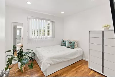 2020 N Stiles St, Linden, NJ 07036 - Photo 10