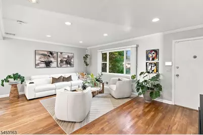 2020 N Stiles St, Linden, NJ 07036 - Photo 4
