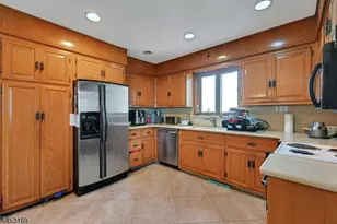 44 N 12th St, Hawthorne, NJ 07506 - Photo 10
