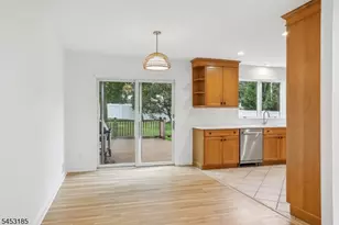 38 Billingsley Dr, Livingston, NJ 07039 - Photo 16