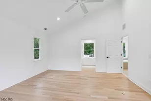 38 Billingsley Dr, Livingston, NJ 07039 - Photo 24