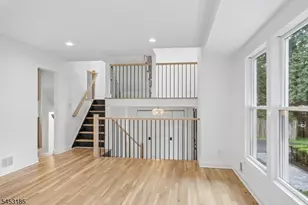 38 Billingsley Dr, Livingston, NJ 07039 - Photo 10