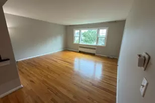 28 Chambers Ct, Clifton, NJ 07013 - Photo 2