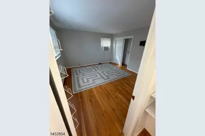 28 Chambers Ct, Clifton, NJ 07013 - Photo 14