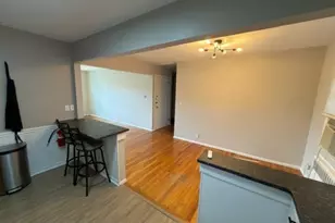 28 Chambers Ct, Clifton, NJ 07013 - Photo 8