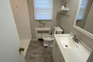 28 Chambers Ct, Clifton, NJ 07013 - Photo 10