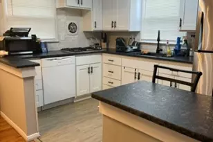 28 Chambers Ct, Clifton, NJ 07013 - Photo 8