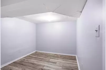 65 Highland Ave, Newark, NJ 07104 - Photo 14