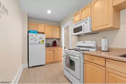 11 Grove St, Cranford Township, NJ 07016 - Photo 10