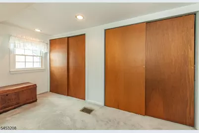 11 Susan Ct, Clifton, NJ 07012 - Photo 18