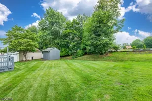 11 Susan Ct, Clifton, NJ 07012 - Photo 22