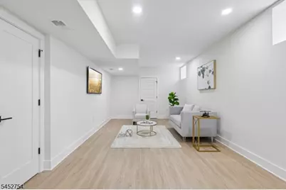 318 Halsey Rd, Parsippany, NJ 07054 - Photo 36
