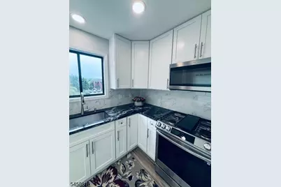 119 Wimbledon Sq, Washington Township, NJ 07840 - Photo 10