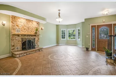 4 Brook St, Green Brook Township, NJ 08812 - Photo 4