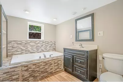 4 Brook St, Green Brook Township, NJ 08812 - Photo 26