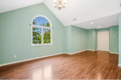 4 Brook St, Green Brook Township, NJ 08812 - Photo 14