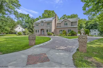 4 Brook St, Green Brook Township, NJ 08812 - Photo 2