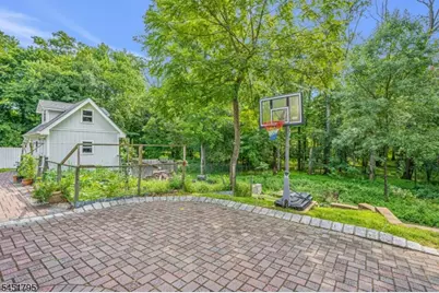 4 Brook St, Green Brook Township, NJ 08812 - Photo 30
